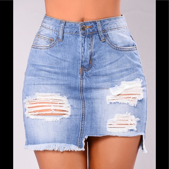 Fashionnova Demin Skirt - Picture 4 of 6